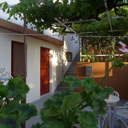 Guest House Kuzmanic Hvar Island ภายนอก รูปภาพ